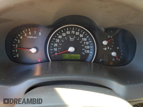 2008 Kia Sedona LX with VIN KNDMB233986211364, listed as a Copart auction lot 48524445 with 148,762 mi miles and Non Repairable. Bid and sale history available at carsss.com. Image 9.