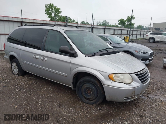2005 Chrysler Town & Country LX with VIN 2C4GP44R35R152152, listed as a IAAI auction lot 42190551 with 128,239 mi miles and . Bid and sale history available at DreamBid. Image 1.
