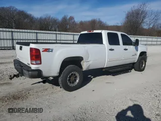 2007 GMC Sierra 3500HD SRW SLT z VIN 1GTHK33657F518837, wystawiony jako Copart lot #88449265 z przebiegiem 298 791 mil mil oraz Szkody całkowita. Historia ofert i sprzedaży dostępna na DreamBid. Obrazek 3.
