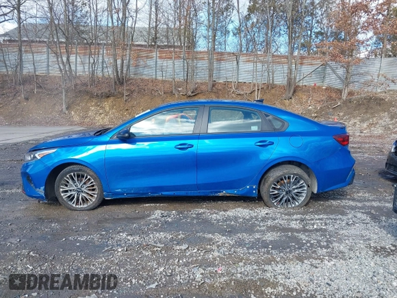 2023 Kia Forte GT-Line with VIN 3KPF54AD8PE656193, listed as a IAAI auction lot 41531171 with 39,135 mi miles. Bid and sale history available at carsss.com. Image 15.