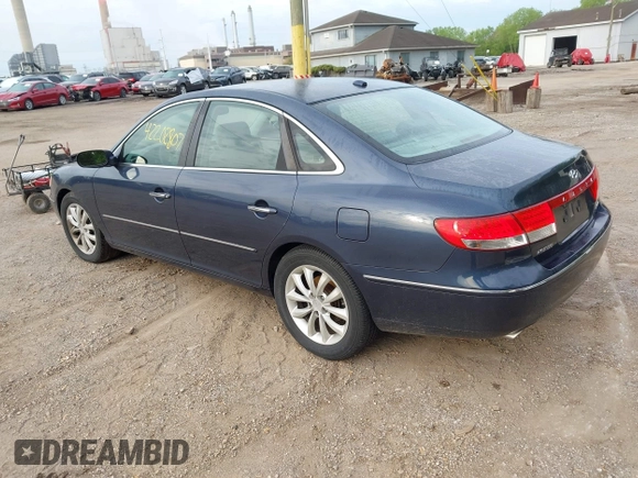 2007 Hyundai Azera SE with VIN KMHFC46F47A195122, listed as a IAAI auction lot 42202807 with 70,694 mi miles and . Bid and sale history available at DreamBid. Image 3.