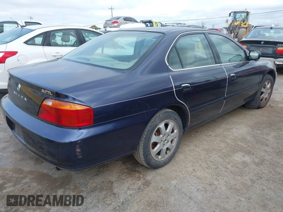 2000 Acura TL with VIN 19UUA5673YA043335, listed as a IAAI auction lot 41966979 with 104,352 mi miles. Bid and sale history available at carsss.com. Image 4.