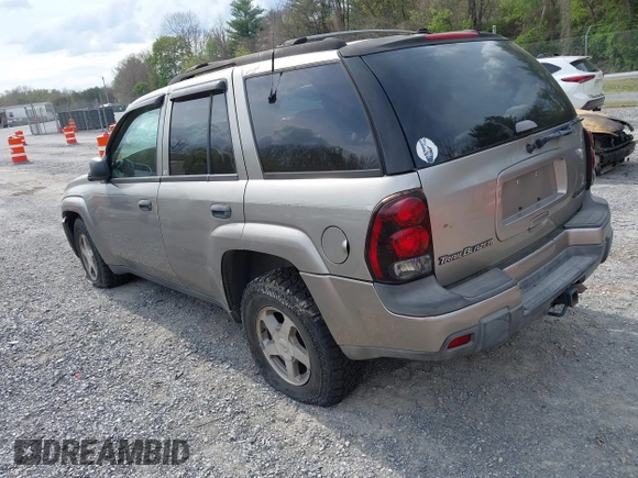 2002 Chevrolet TrailBlazer LTZ with VIN 1GNDT13S522148798, listed as a IAAI auction lot 42066656 with 175,907 mi miles and . Bid and sale history available at DreamBid. Image 3.
