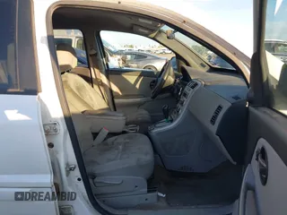 2005 Chevrolet Equinox LS with VIN 2CNDL13F656052726, listed as a IAAI auction lot 41336092 with 167,132 mi miles. Bid and sale history available at carsss.com. Image 5.