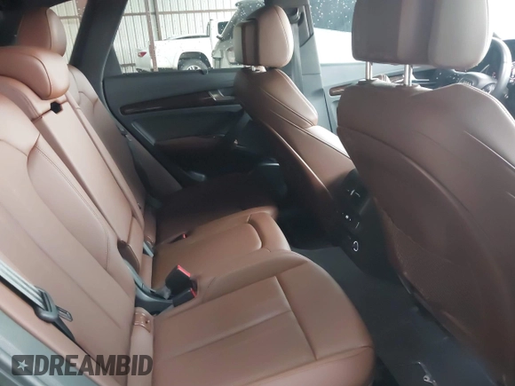 2020 Audi Q5 Premium Plus z VIN WA1BNAFY0L2105010, wystawiony jako IAAI lot #42121483 z przebiegiem 64 244 mil mil oraz . Historia ofert i sprzedaży dostępna na DreamBid. Obrazek 8.