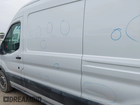 2021 Ford Transit Cargo with VIN 1FTBR1C80MKA31085, listed as a IAAI auction lot 42156172 with 41,076 mi miles and . Bid and sale history available at DreamBid. Image 14.