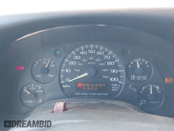 2002 Chevrolet City Express Cargo z VIN 1GCEG15W821225865, wystawiony jako IAAI lot #42343082 z przebiegiem 318 658 mil mil oraz . Historia ofert i sprzedaży dostępna na DreamBid. Obrazek 7.