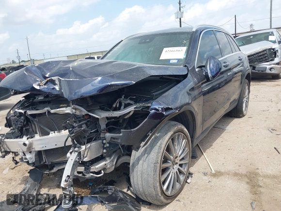 2022 Mercedes-Benz GLC 300 with VIN W1N0G8DBXNG074877, listed as a IAAI auction lot 42166865 with 56,503 mi miles and . Bid and sale history available at DreamBid. Image 2.