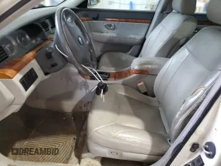 2004 Kia Amanti z VIN KNALD124145035031, wystawiony jako Copart lot #81294924 z przebiegiem 136 941 mil mil oraz Tytuł czysty. Historia ofert i sprzedaży dostępna na DreamBid. Obrazek 7.