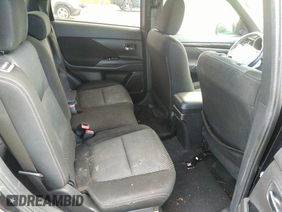 2018 Mitsubishi Outlander SE with VIN JA4AD3A37JZ049609, listed as a IAAI auction lot 34950612 with 85,719 mi miles and . Bid and sale history available at DreamBid. Image 8.