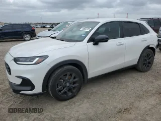 2024 Honda HR-V Sport z VIN 3CZRZ1H50RM750330, wystawiony jako Copart lot #48064795 z przebiegiem 15 028 mil mil oraz Szkoda całkowita • Salvage title. Historia ofert i sprzedaży dostępna na DreamBid. Obrazek 1.