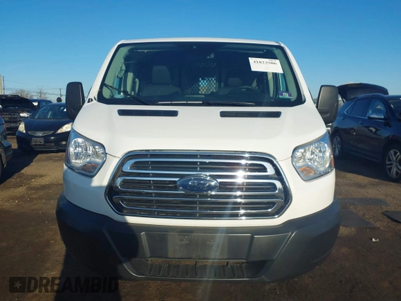 2019 Ford Transit с VIN 1FTYR1ZM1KKB01558, выставлен на аукционе IAAI как лот 41823506 с пробегом 73 250 миль миль и . История ставок и продаж доступна на DreamBid. Изображение 12.