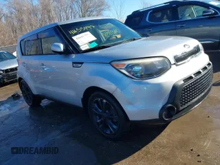 2015 Kia Soul + with VIN KNDJP3A52F7814968, listed as a IAAI auction lot 41655497 with 113,804 mi miles. Bid and sale history available at carsss.com. Image 1.
