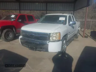 2010 Chevrolet Silverado 1500 LT with VIN 1GCSCSE02AZ299105, listed as a IAAI auction lot 41402009 with 201,673 mi miles and . Bid and sale history available at DreamBid. Image 17.