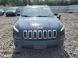 2016 Jeep Cherokee 75th Anniversary with VIN 1C4PJMCB2GW339639, listed as a Copart auction lot 71987394 with 176,392 mi miles and Salvage Title. Bid and sale history available at carsss.com. Image 5.