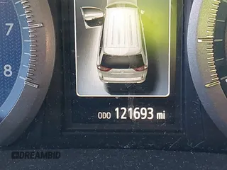 2016 Toyota Sienna XLE with VIN 5TDYK3DC3GS697173, listed as a IAAI auction lot 40899585 with 121,693 mi miles. Bid and sale history available at carsss.com. Image 14.