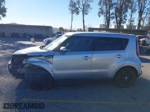 2015 Kia Soul with VIN KNDJN2A25F7778568, listed as a IAAI auction lot 41026463 with Not Provided miles and . Bid and sale history available at DreamBid. Image 13.
