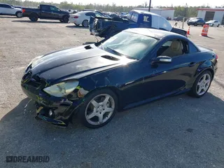 2008 Mercedes-Benz SLK-Class 3.5L with VIN WDBWK56F38F186671, listed as a IAAI auction lot 41530919 with 115,567 mi miles. Bid and sale history available at carsss.com. Image 18.