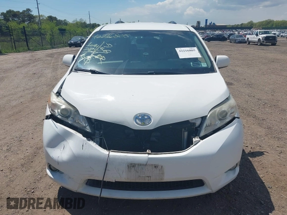 2015 Toyota Sienna LE AAS with VIN 5TDKK3DC1FS599053, listed as a IAAI auction lot 42216805 with 167,280 mi miles and . Bid and sale history available at DreamBid. Image 12.