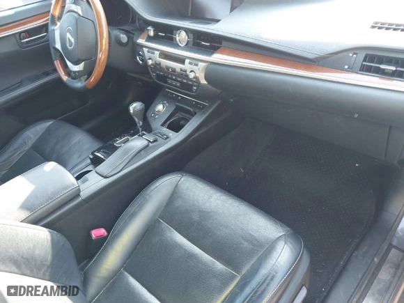2013 Lexus ES 300h Hybrid with VIN JTHBW1GG9D2016268, listed as a IAAI auction lot 41691712 with 134,827 mi miles. Bid and sale history available at carsss.com. Image 5.
