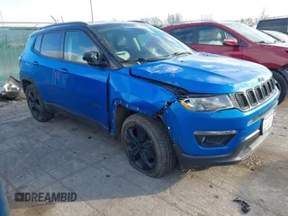 2018 Jeep Compass Latitude with VIN 3C4NJDBB6JT321036, listed as a IAAI auction lot 41036531 with 147,329 mi miles. Bid and sale history available at carsss.com. Image 1.