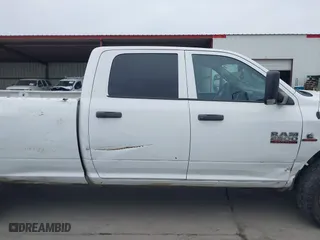 2014 Ram 2500 Tradesman with VIN 3C6UR5HL1EG296109, listed as a IAAI auction lot 41915810 with 208,264 mi miles. Bid and sale history available at carsss.com. Image 13.