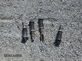 1997 Acura Integra GS-R z VIN JH4DC2399VS004069, wystawiony jako Copart lot #72816324 z przebiegiem 276 957 mil mil oraz Czysty tytuł • Clean title. Historia ofert i sprzedaży dostępna na DreamBid. Obrazek 14.