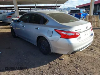 2016 Nissan Altima S with VIN 1N4AL3APXGN341269, listed as a IAAI auction lot 41974029 with 122,386 mi miles and . Bid and sale history available at DreamBid. Image 3.