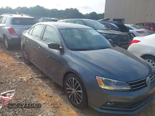 2016 Volkswagen Jetta Sport z VIN 3VWD17AJ1GM271930, wystawiony jako IAAI lot #42691563 z przebiegiem 126 430 mil mil oraz . Historia ofert i sprzedaży dostępna na DreamBid. Obrazek 1.