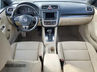 2011 Volkswagen Eos Komfort with VIN WVWBW7AH5BV002823, listed as a Copart auction lot 46122135 with 137,277 mi miles and Clean Title. Bid and sale history available at DreamBid. Image 8.