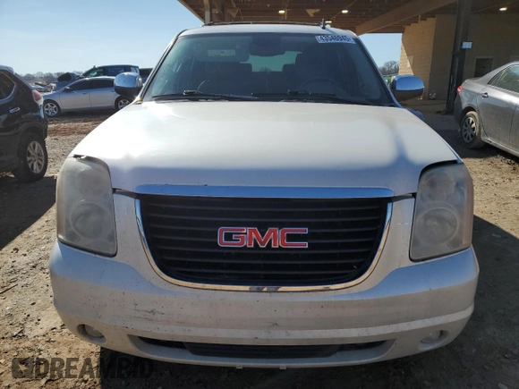 2011 GMC Yukon SLT with VIN 1GKS1CE06BR284107, listed as a Copart auction lot 43546945 with 240,582 mi miles and Salvage Title. Bid and sale history available at carsss.com. Image 5.