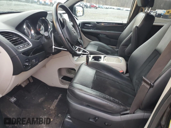 2016 Dodge Grand Caravan SXT with VIN 2C4RDGCG8GR136633, listed as a Copart auction lot 43955155 with 101,443 mi miles and Clean Title. Bid and sale history available at DreamBid. Image 7.