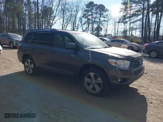 2008 Toyota Highlander Sport with VIN JTEDS43A582051822, listed as a IAAI auction lot 41678796 with 211,031 mi miles. Bid and sale history available at carsss.com. Image 1.