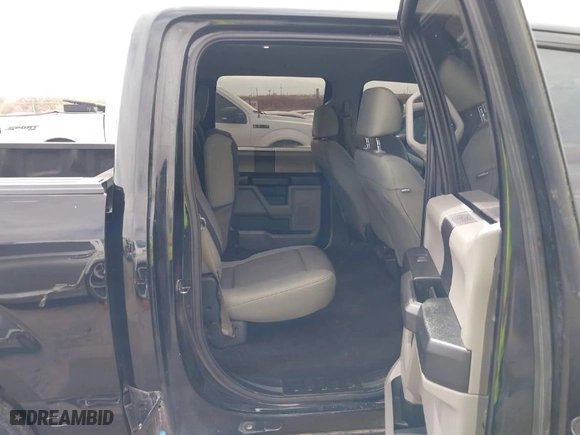 2017 Ford F-150 XL with VIN 1FTEW1CP0HKD32958, listed as a IAAI auction lot 41529189 with 210,502 mi miles. Bid and sale history available at carsss.com. Image 8.