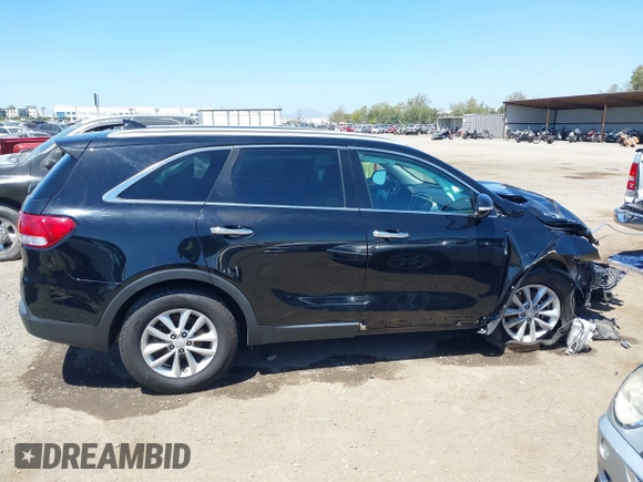 2018 Kia Sorento LX with VIN 5XYPG4A30JG347530, listed as a IAAI auction lot 39296923 with 73,096 mi miles. Bid and sale history available at carsss.com. Image 13.