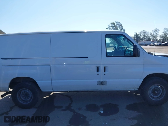 2013 Ford Econoline Cargo Commercial с VIN 1FTNE2EL7DDA63780, выставлен на аукционе IAAI как лот 42292669 с пробегом 277 085 миль миль и . История ставок и продаж доступна на DreamBid. Изображение 14.