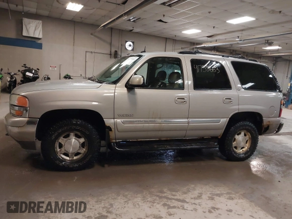 2004 GMC Yukon SLT with VIN 1GKEK13TX4J155865, listed as a IAAI auction lot 41758663 with 281,531 mi miles. Bid and sale history available at carsss.com. Image 14.