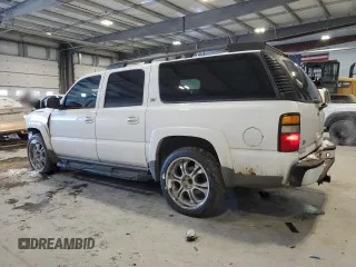 2004 Chevrolet Suburban Z71 with VIN 3GNFK16Z94G310219, listed as a Copart auction lot 45228915 with 341,057 mi miles and Salvage Title. Bid and sale history available at carsss.com. Image 2.