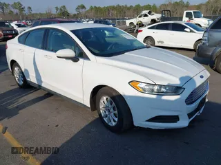 2016 Ford Fusion S with VIN 1FA6P0G79G5112887, listed as a IAAI auction lot 41522790 with 164,747 mi miles. Bid and sale history available at carsss.com. Image 1.
