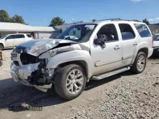 2011 Chevrolet Tahoe LT z VIN 1GNSKBE00BR352153, wystawiony jako Copart lot #47556005 z przebiegiem 267 707 mil mil oraz Szkoda całkowita • Salvage title. Historia ofert i sprzedaży dostępna na DreamBid. Obrazek 1.