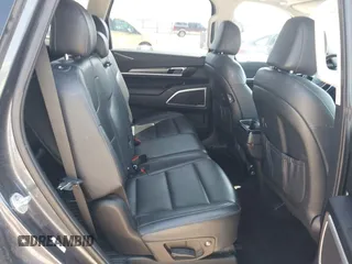 2020 Kia Telluride S with VIN 5XYP6DHC7LG016732, listed as a IAAI auction lot 42018917 with 135,518 mi miles and . Bid and sale history available at DreamBid. Image 8.