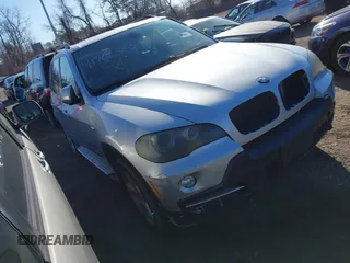 2007 BMW X5 3.0si with VIN 4USFE43537LY78261, listed as a IAAI auction lot 41766585 with 999,999 mi miles. Bid and sale history available at carsss.com. Image 1.
