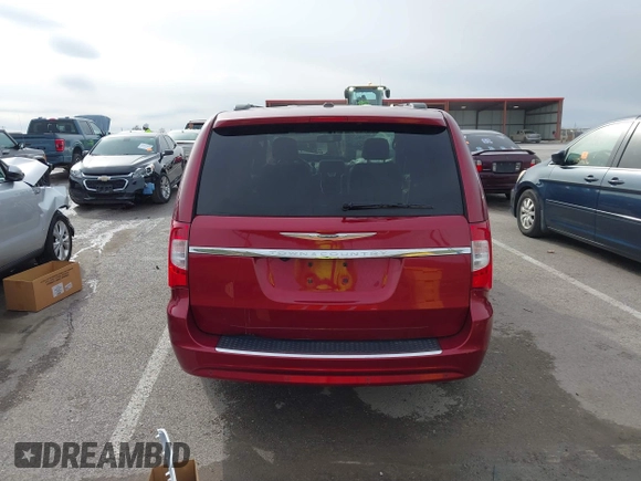 2014 Chrysler Town & Country Touring-L with VIN 2C4RC1CGXER165421, listed as a IAAI auction lot 41866846 with 53,303 mi miles. Bid and sale history available at carsss.com. Image 17.