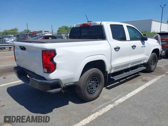 2023 Chevrolet Colorado 2WD Work Truck с VIN 1GCGSBEC3P1133430, выставлен на аукционе IAAI как лот 42001554 с пробегом 26 572 миль миль и . История ставок и продаж доступна на DreamBid. Изображение 4.