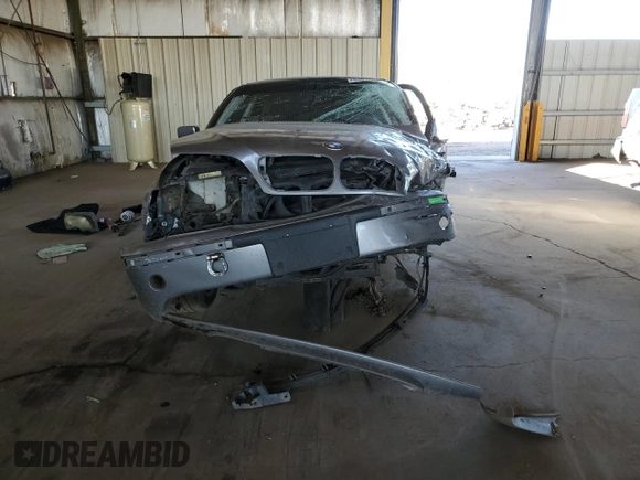 2004 BMW 3 Series 325i with VIN WBAET37404NJ82764, listed as a Copart auction lot 44070545 with 0 mi miles and Salvage Title. Bid and sale history available at carsss.com. Image 5.