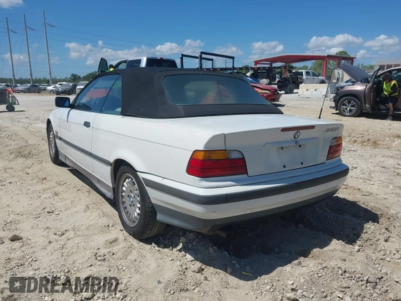 1995 BMW 3 Series 325iC with VIN WBABJ632XSJD40243, listed as a IAAI auction lot 41838410 with 199,909 mi miles. Bid and sale history available at carsss.com. Image 3.