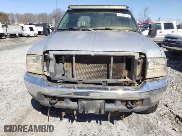 2000 Ford F-350 XL with VIN 1FTSW31F2YED14050, listed as a Copart auction lot 45839055 with 302,831 mi miles and Non Repairable. Bid and sale history available at DreamBid. Image 5.