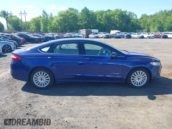 2016 Ford Fusion SE Hybrid with VIN 3FA6P0LU9GR154646, listed as a IAAI auction lot 42307247 with 181,445 mi miles and . Bid and sale history available at DreamBid. Image 13.