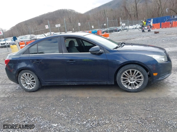 2014 Chevrolet Cruze ECO with VIN 1G1PH5SB6E7117687, listed as a IAAI auction lot 41716074 with 135,355 mi miles. Bid and sale history available at carsss.com. Image 13.