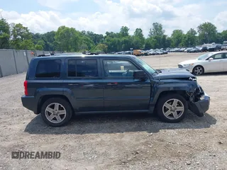2007 Jeep Patriot Limited with VIN 1J8FT48W37D285614, listed as a IAAI auction lot 42616625 with 113,502 mi miles and . Bid and sale history available at DreamBid. Image 13.